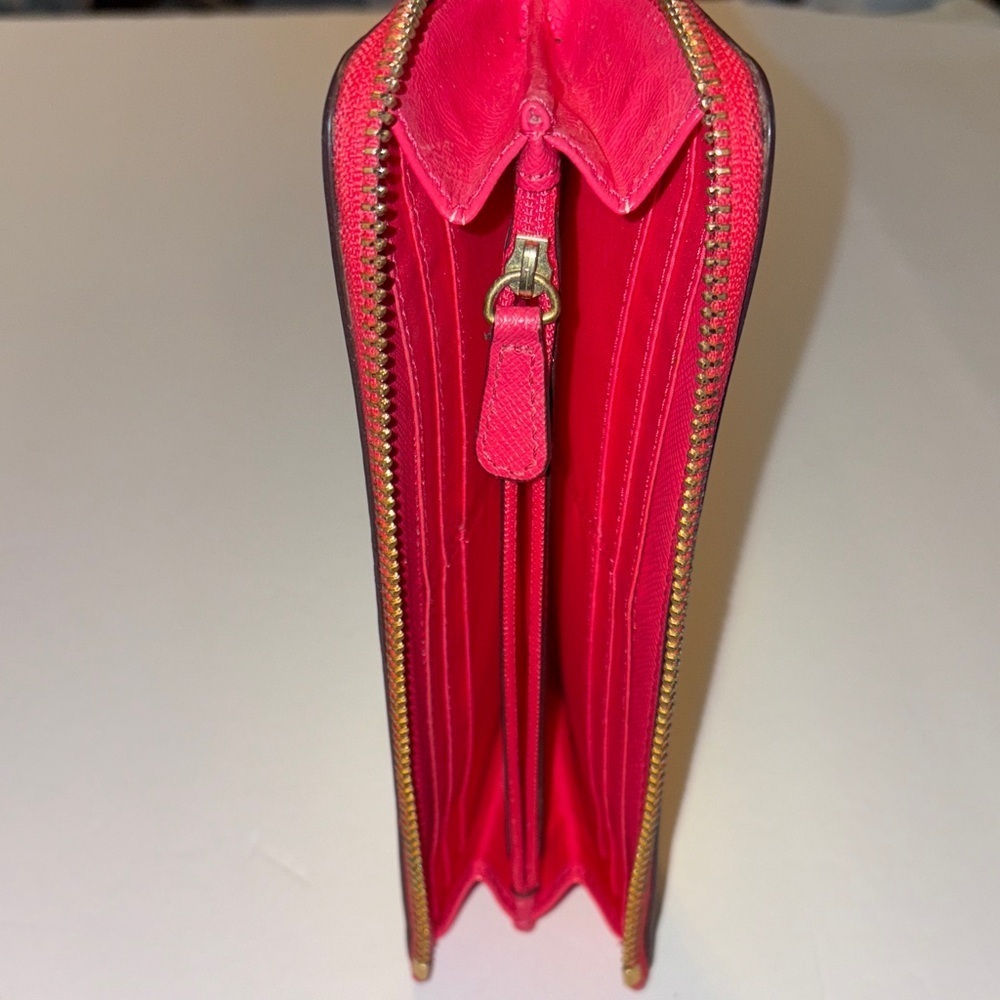 💖Coach Peyton Khaki Signature & Pink Patent Trim Zipper Wallet 💖 - Picture 10 of 11